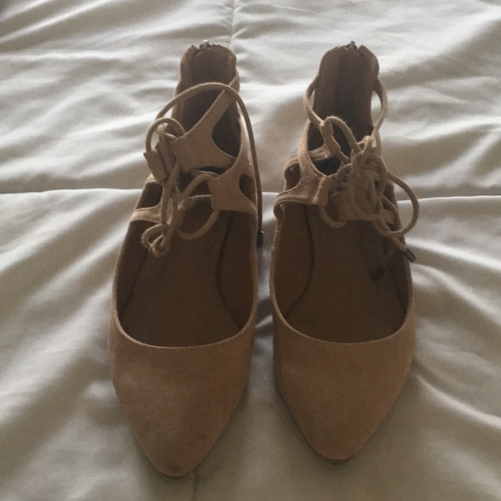 Nine West tan suede shoes